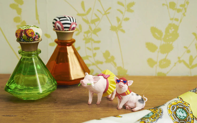 Lena's Favorite Mini Pig - Lumius Inc